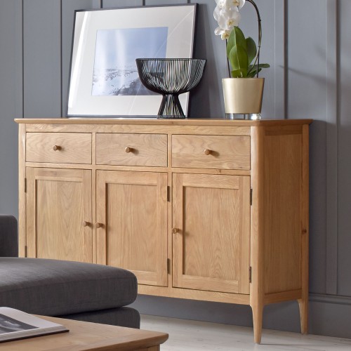 3 door oak deals sideboard